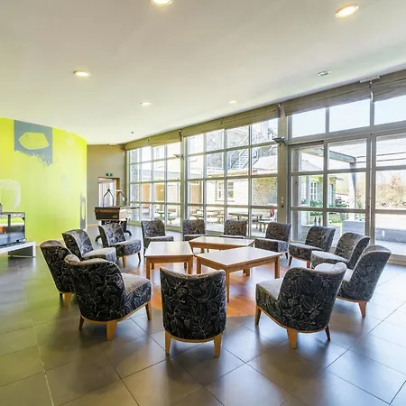 別荘 Group In Sourbrodt