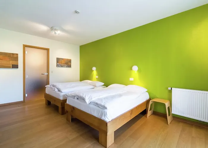 Group In Sourbrodt Vakantiehuis Weismes