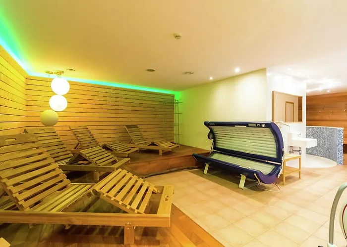 Vakantiehuis Group In Sourbrodt Weismes